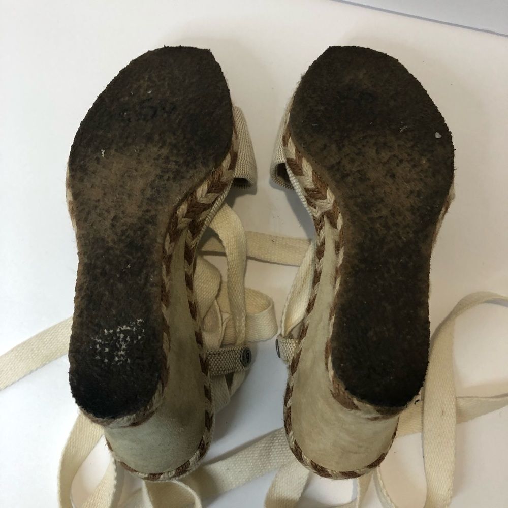 UGG wedge tie up Sherpa lined sandals size 6 - Picture 7 of 12